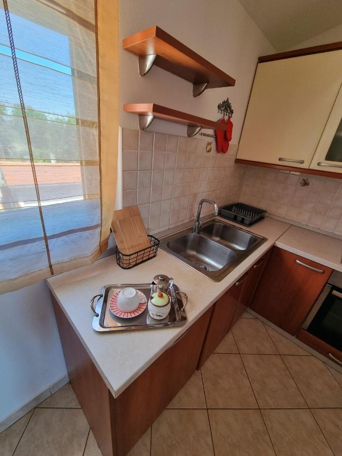Sunny Apartment With Pool Sisan Exterior foto